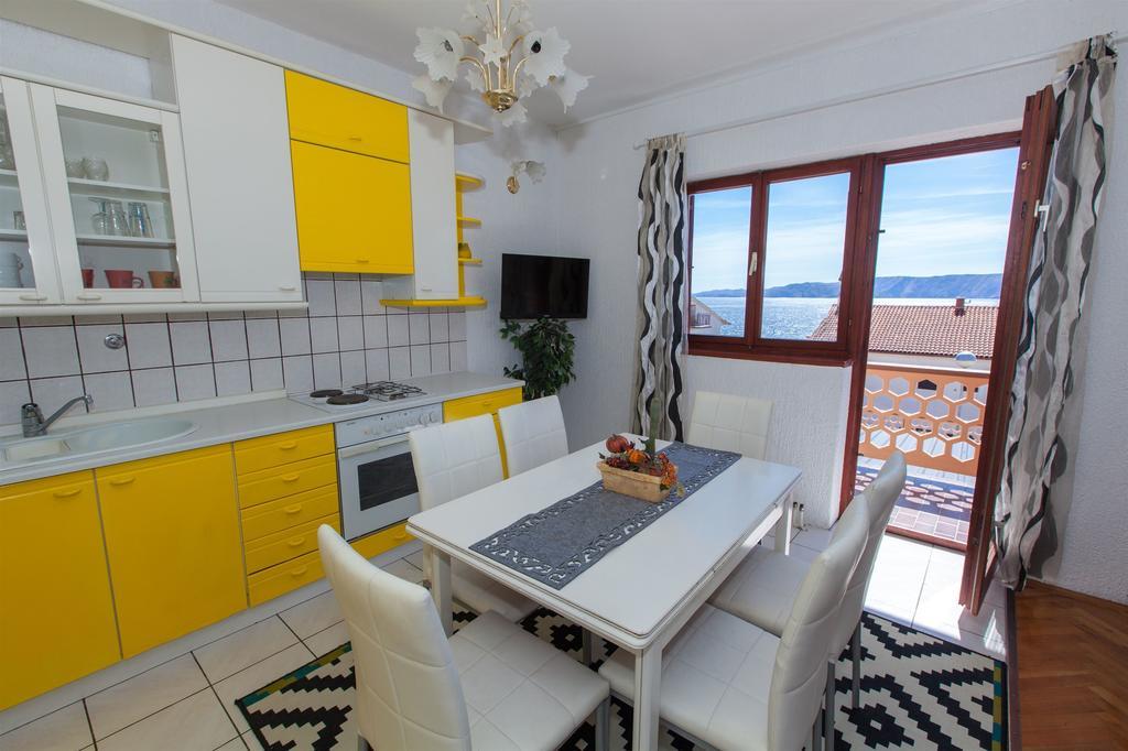 Apartments Vita Novi Vinodolski Habitación foto