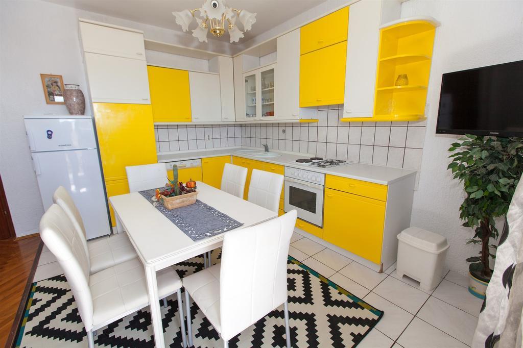 Apartments Vita Novi Vinodolski Habitación foto