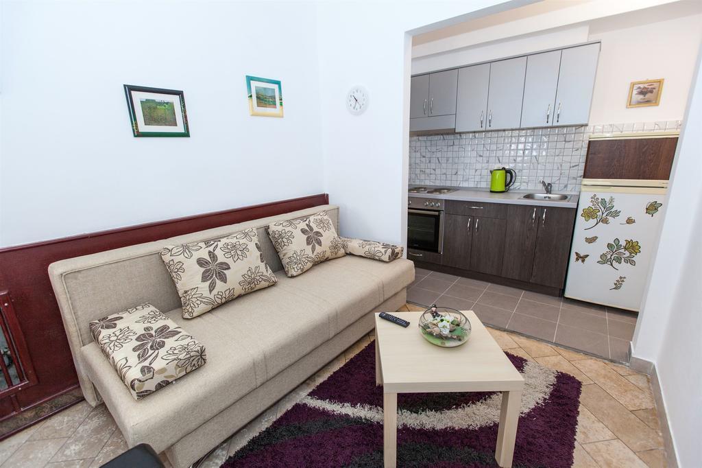 Apartments Vita Novi Vinodolski Habitación foto