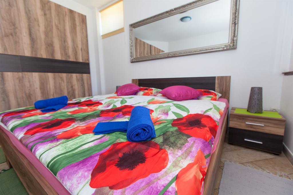Apartments Vita Novi Vinodolski Habitación foto